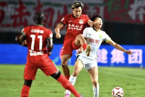 欧联赛程吃紧，北京国安冲刺阶段主帅复盘，话题不断，控场能力受关注的简单介绍